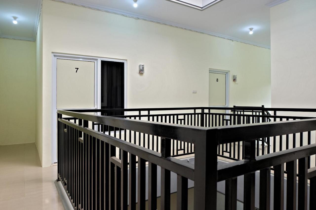 נקסר Homestay Danesti Syariah Near Bandara Sultan Hasanuddin מראה חיצוני תמונה